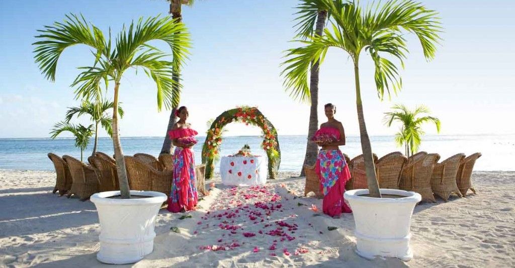 Mauritius-Beach-Wedding-02-1024x683